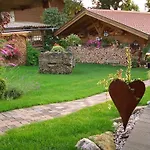 With 2 Bedrooms Ferienhaus *